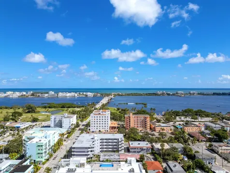 1 S Lakeside Drive Lake Worth Beach FL 33460