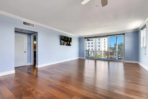 1 S Lakeside Drive Lake Worth Beach FL 33460