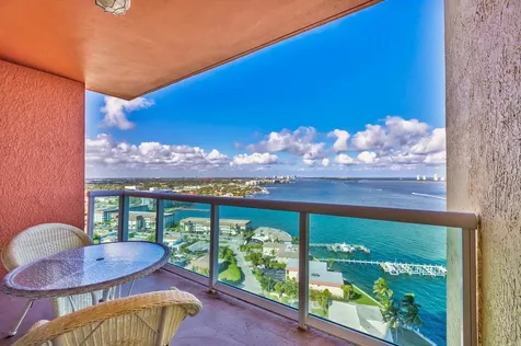 2650 Lake Shore Drive Riviera Beach FL 33404