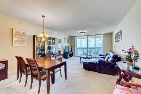 2650 Lake Shore Drive Riviera Beach FL 33404