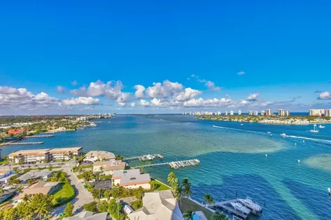 2650 Lake Shore Drive Riviera Beach FL 33404
