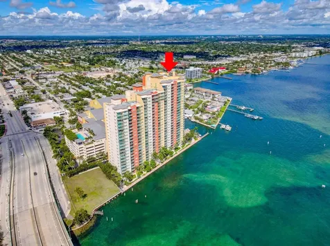 2650 Lake Shore Drive Riviera Beach FL 33404