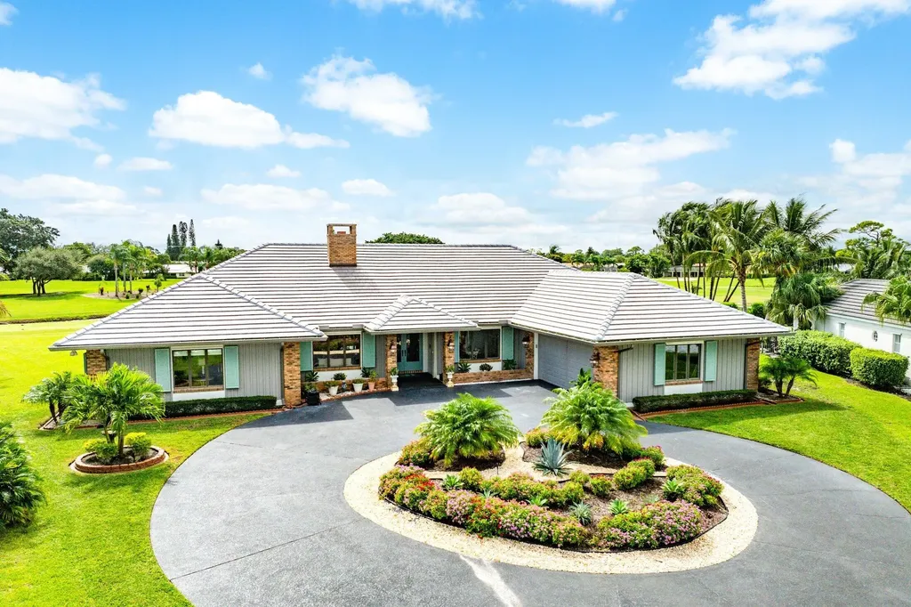 427 Glenbrook Drive Atlantis FL 33462