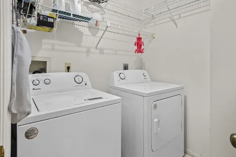 6809 Via Regina Boca Raton FL 33433