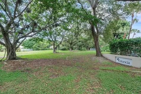 6961 N Grande Drive Boca Raton FL 33433