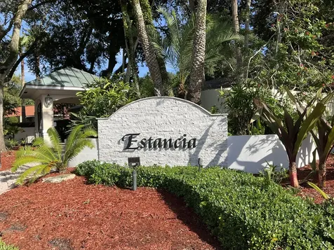 6961 N Grande Drive Boca Raton FL 33433