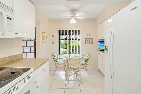5121 Oak Hill Lane Delray Beach FL 33484