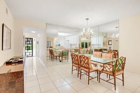 5121 Oak Hill Lane Delray Beach FL 33484