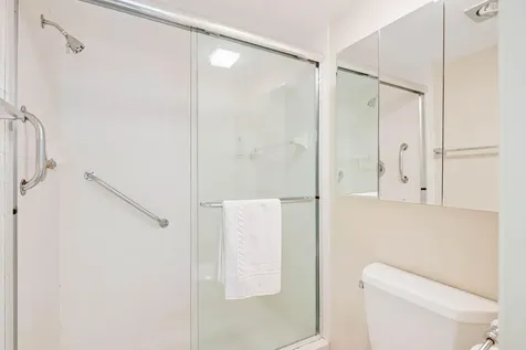 5121 Oak Hill Lane Delray Beach FL 33484
