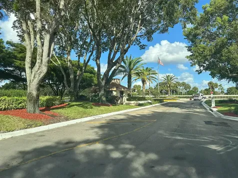 5121 Oak Hill Lane Delray Beach FL 33484