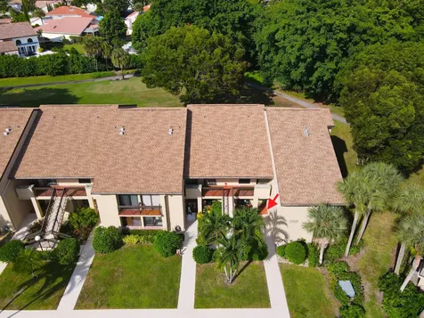 5121 Oak Hill Lane Delray Beach FL 33484