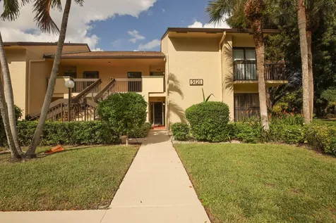 5121 Oak Hill Lane Delray Beach FL 33484