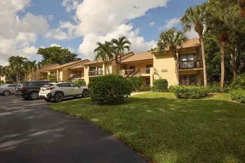 5121 Oak Hill Lane Delray Beach FL 33484