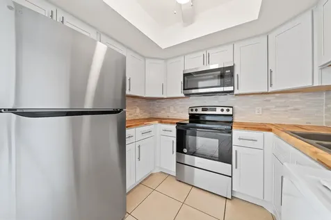 837 Hickory Street Melbourne FL 32901