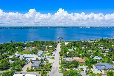 837 Hickory Street Melbourne FL 32901