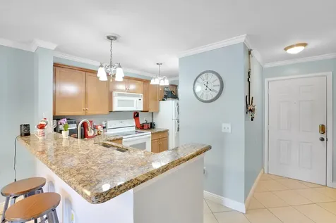 4855 Via Palm Lakes West Palm Beach FL 33417