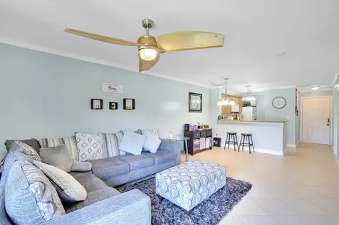 4855 Via Palm Lakes West Palm Beach FL 33417