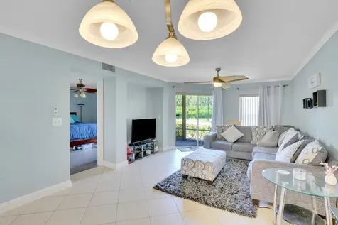 4855 Via Palm Lakes West Palm Beach FL 33417
