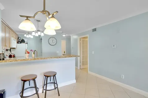 4855 Via Palm Lakes West Palm Beach FL 33417