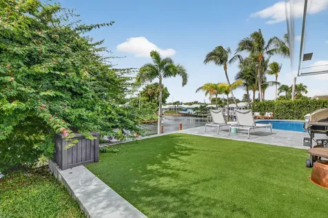891 Sw Hickory Terrace Boca Raton FL 33486