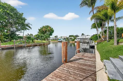 891 Sw Hickory Terrace Boca Raton FL 33486