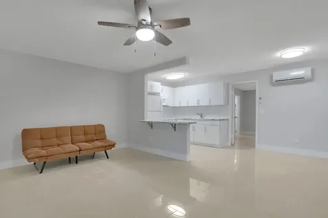 914 N Federal Highway Lake Worth Beach FL 33460