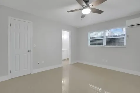 914 N Federal Highway Lake Worth Beach FL 33460