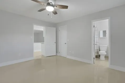 914 N Federal Highway Lake Worth Beach FL 33460