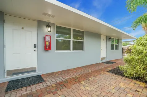 914 N Federal Highway Lake Worth Beach FL 33460