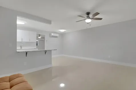 914 N Federal Highway Lake Worth Beach FL 33460