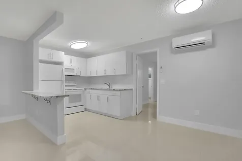 914 N Federal Highway Lake Worth Beach FL 33460