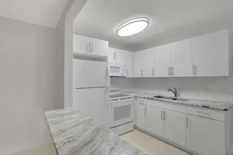 914 N Federal Highway Lake Worth Beach FL 33460