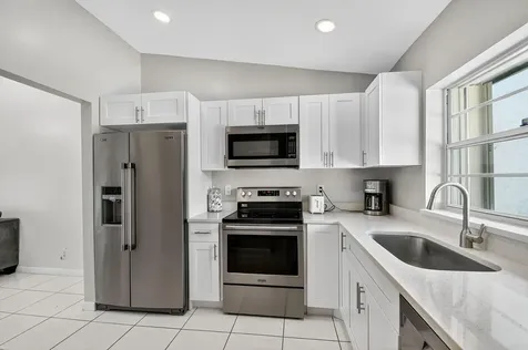 20 Camden Lane Boynton Beach FL 33426