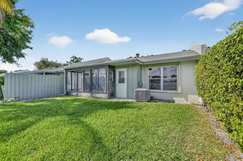 20 Camden Lane Boynton Beach FL 33426