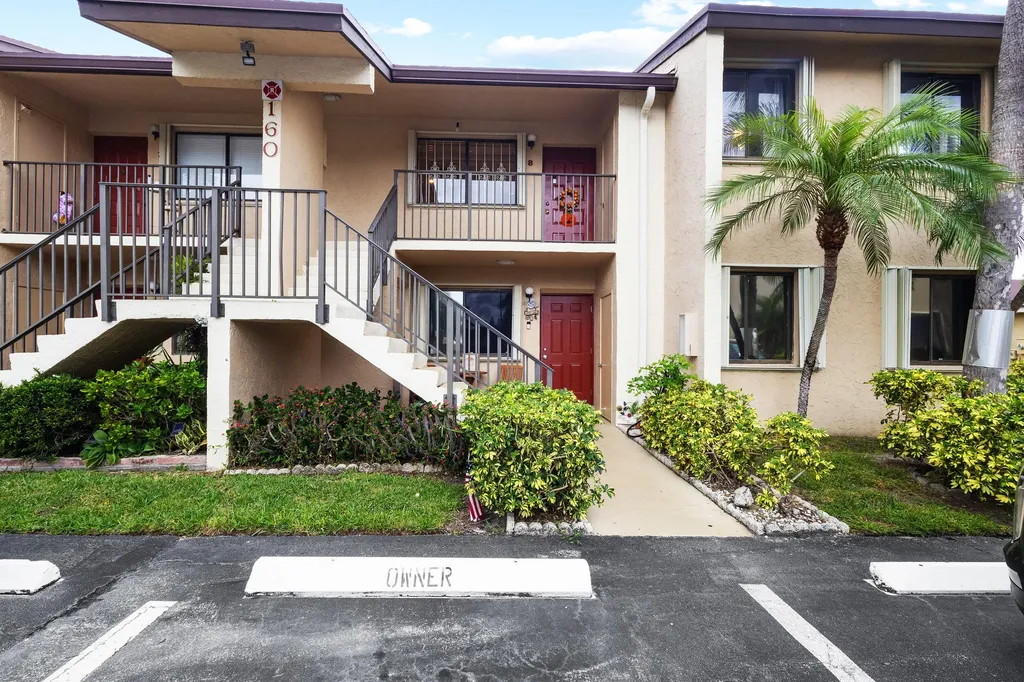 160 Se 7th Street Deerfield Beach FL 33441