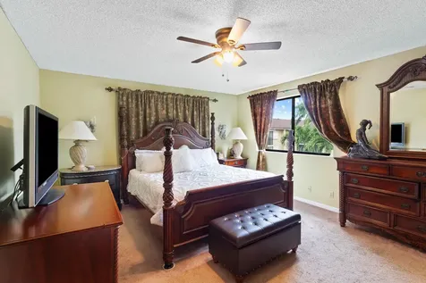 160 Se 7th Street Deerfield Beach FL 33441