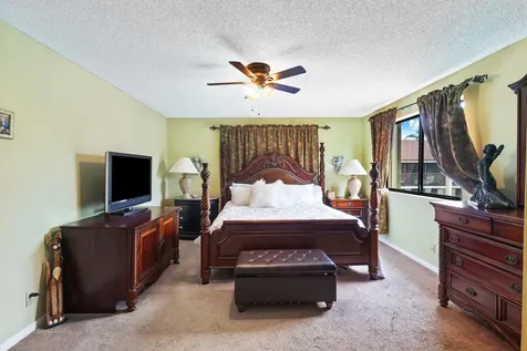 160 Se 7th Street Deerfield Beach FL 33441