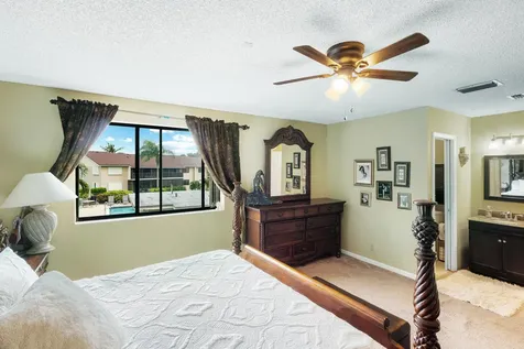 160 Se 7th Street Deerfield Beach FL 33441