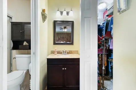 160 Se 7th Street Deerfield Beach FL 33441