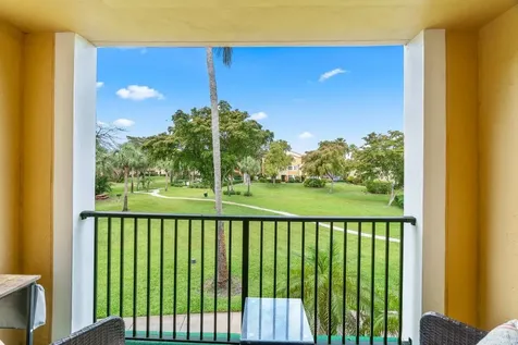 127 Yacht Club Way Hypoluxo FL 33462