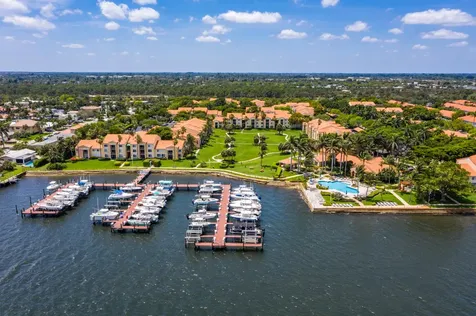 127 Yacht Club Way Hypoluxo FL 33462