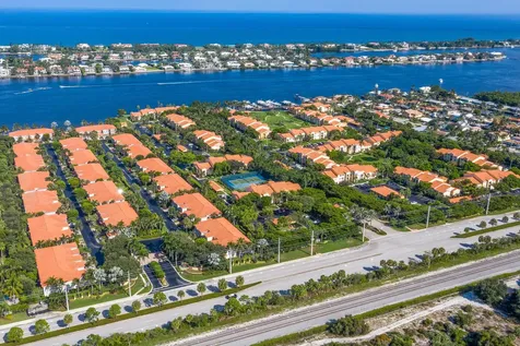 127 Yacht Club Way Hypoluxo FL 33462