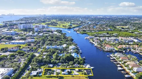 2031 Melody Lane Palm Beach Gardens FL 33410