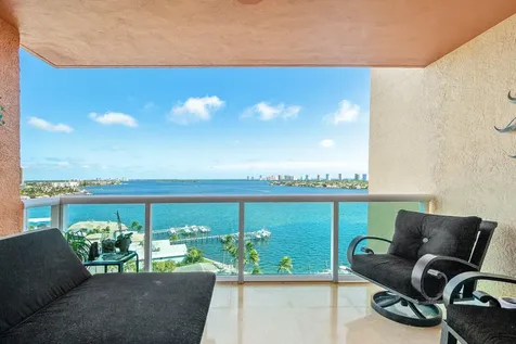 2650 Lake Shore Drive Riviera Beach FL 33404