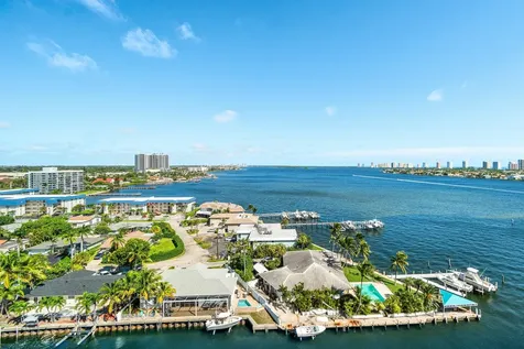 2650 Lake Shore Drive Riviera Beach FL 33404