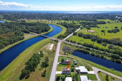 1165 Se 40th Avenue Okeechobee FL 34974