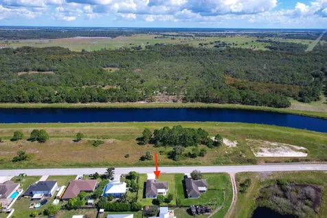 1165 Se 40th Avenue Okeechobee FL 34974