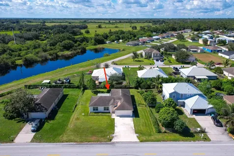 1165 Se 40th Avenue Okeechobee FL 34974