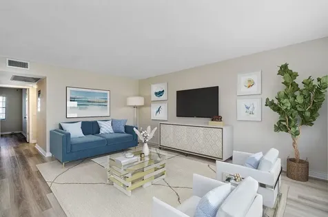 517 Fanshaw M Boca Raton FL 33434