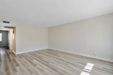517 Fanshaw M Boca Raton FL 33434